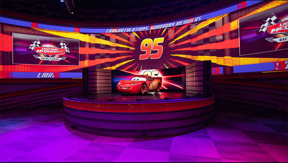 Disney’s Hollywood Studios inaugurou o “Lightning McQueen’s Racing Academy”