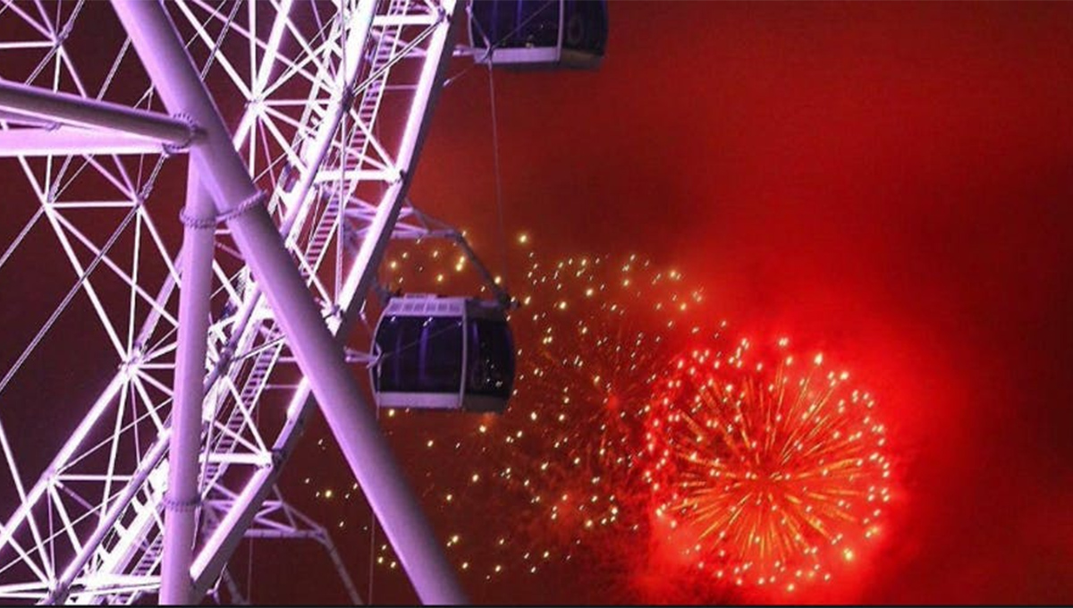 Assista os fogos de artifício de réveillon no topo da roda-gigante em Orlando